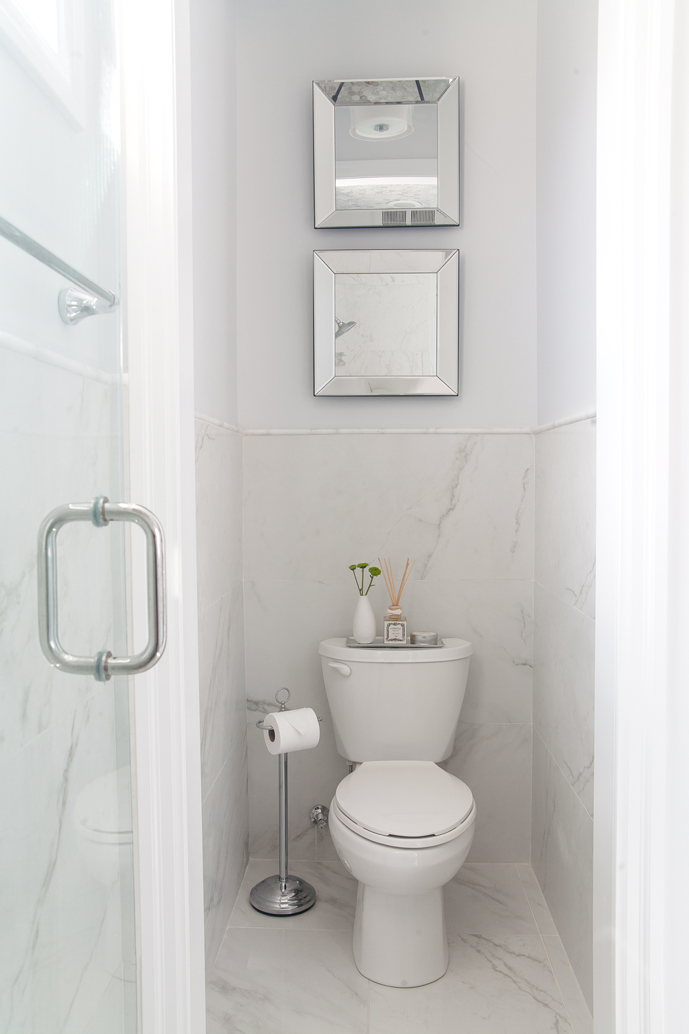 white marble bathroom design